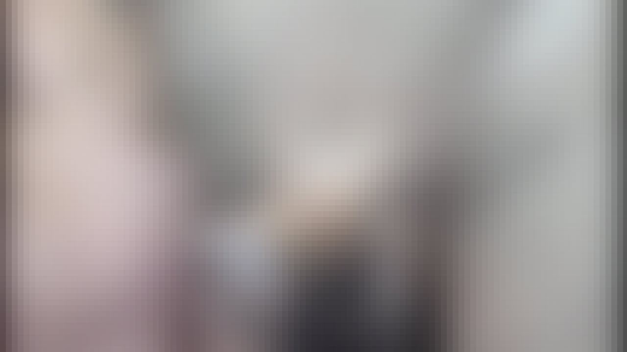 Video thumbnail: Who's hungry